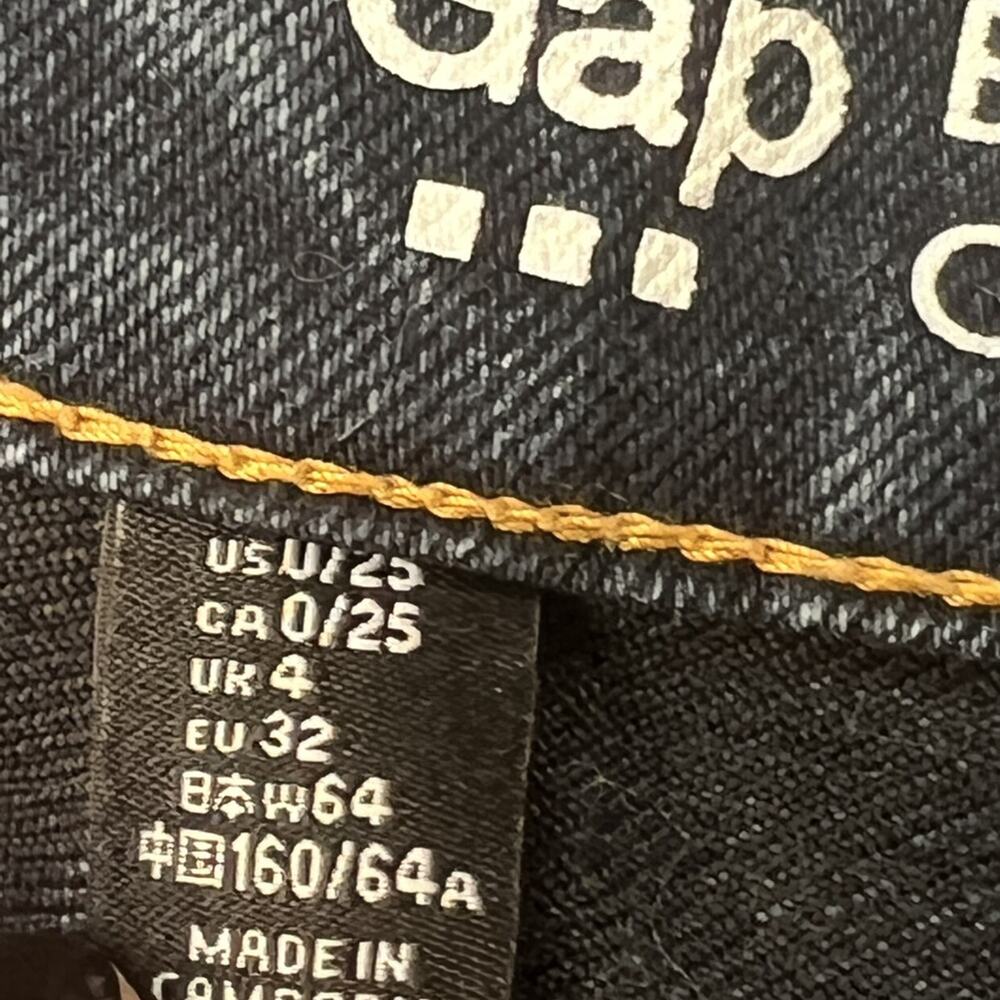 Gap Boyfriend Fit Jeans - Picture 6 of 9